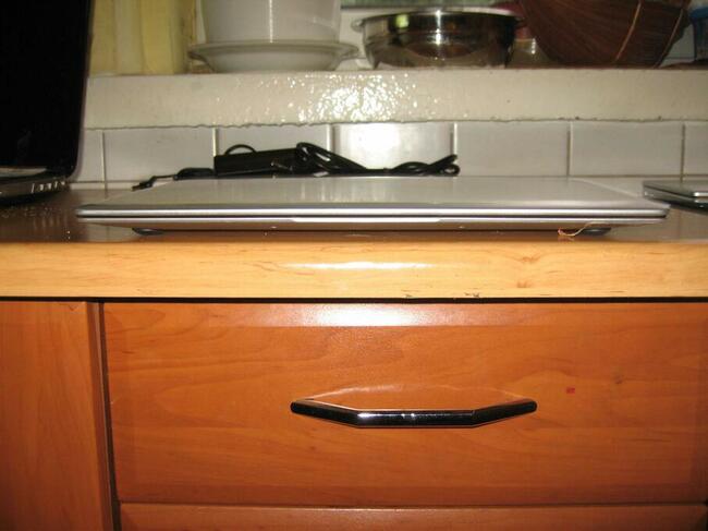 laptop do multimediow internetu szkoly i grania, Nowy gwar