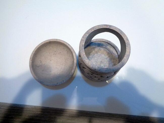 Kominek do olejów eterycznych z kamienia mydlanego -Indie