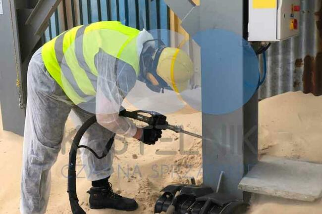 Czyszczenie ścian po pożarze Łask - sprzątanie Kastelnik