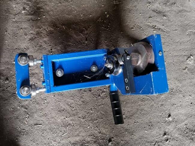 Zaginarka giętarka krawędziarka dekarska do blachy z cieciem