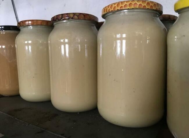 Miód z własnej pasieki nierozgrzewany. Różne rodzaje 1,3kg