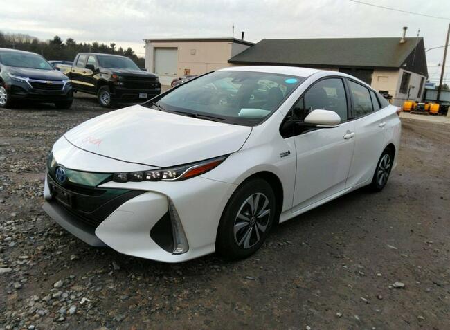 Toyota Prius Prime, 2017, 1.8L, porysowany lakier