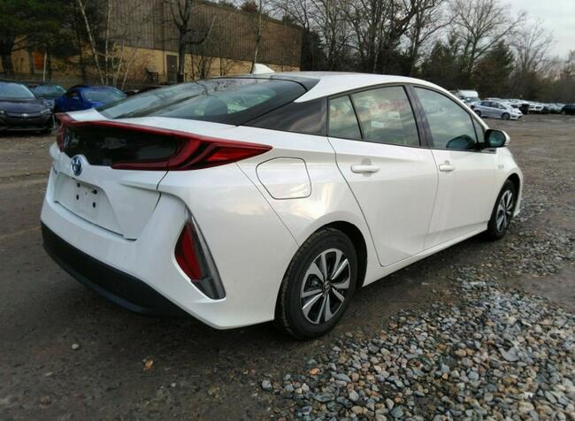 Toyota Prius Prime, 2017, 1.8L, porysowany lakier