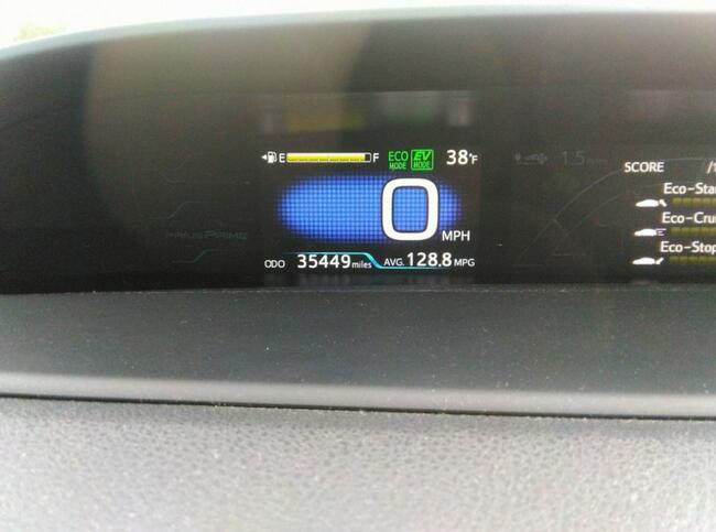 Toyota Prius Prime, 2017, 1.8L, porysowany lakier