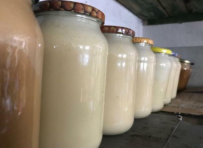 Miód z własnej pasieki nierozgrzewany. Różne rodzaje 1,3kg