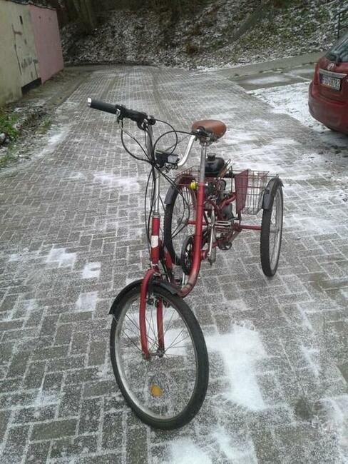 Sprzedam Używany Rower Trójkołowy z Silnikiem Spalinowym.