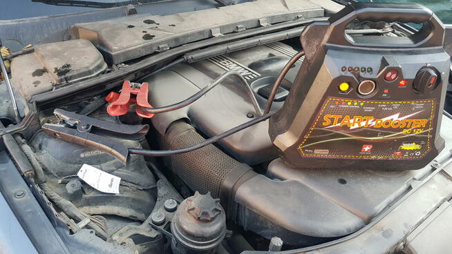 Awaryjne uruchamianie samochodu Warszawa Laweta 24h