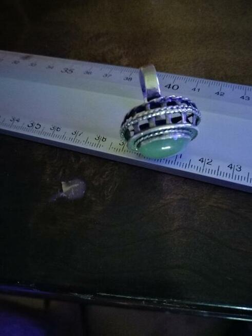 1. Pierścionek ORNO z kamieniem zielonym, sygnowany