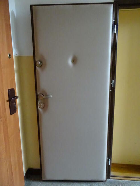 WYCISZANEI DRZWI -Warszawa i okolice