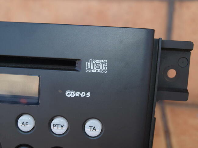 Suzuki Grand Vitara radio CD (oryginalne) 2006 - 2015r