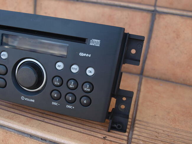 Suzuki Grand Vitara radio CD (oryginalne) 2006 - 2015r