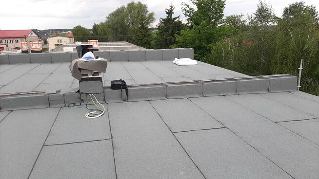 krycie dachów papą termozgrzewalną , izolacje docieplenia da