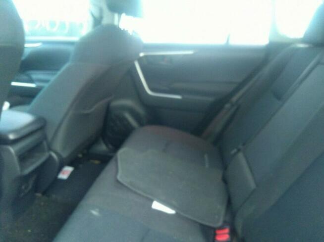 Toyota RAV-4 2019, 2.5L, LE, po gradobiciu