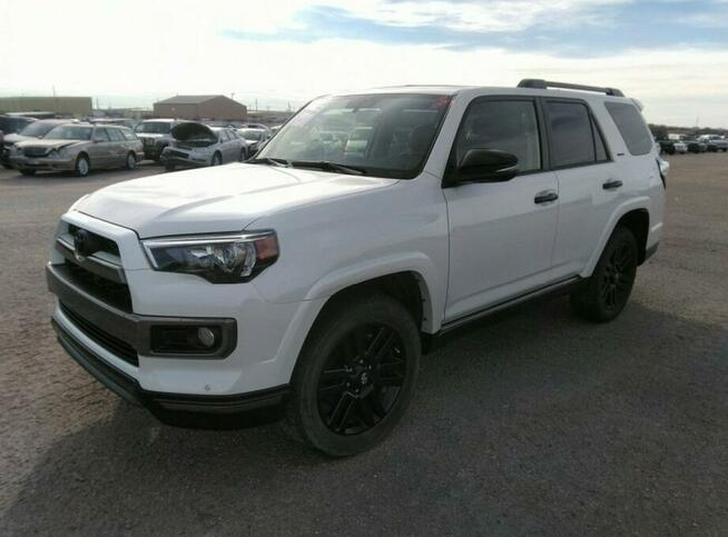 Toyota 4-Runner 2019, 4.0L, 4x4, porysowany lakier