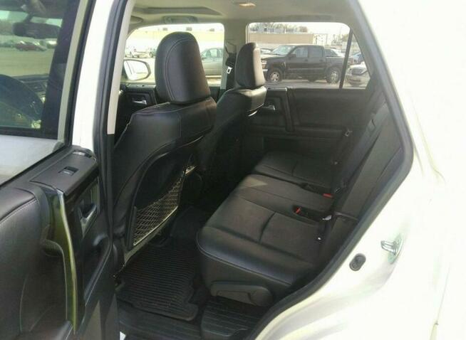 Toyota 4-Runner 2019, 4.0L, 4x4, porysowany lakier