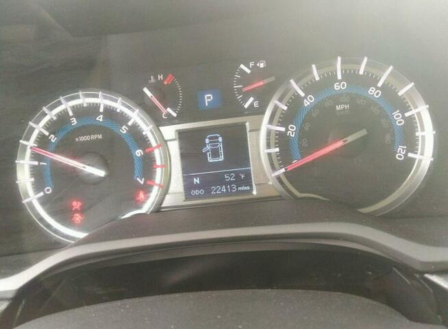 Toyota 4-Runner 2019, 4.0L, 4x4, porysowany lakier