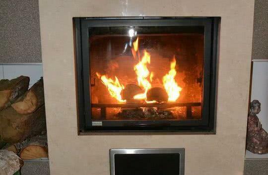 Drewno do kominka pieca opał