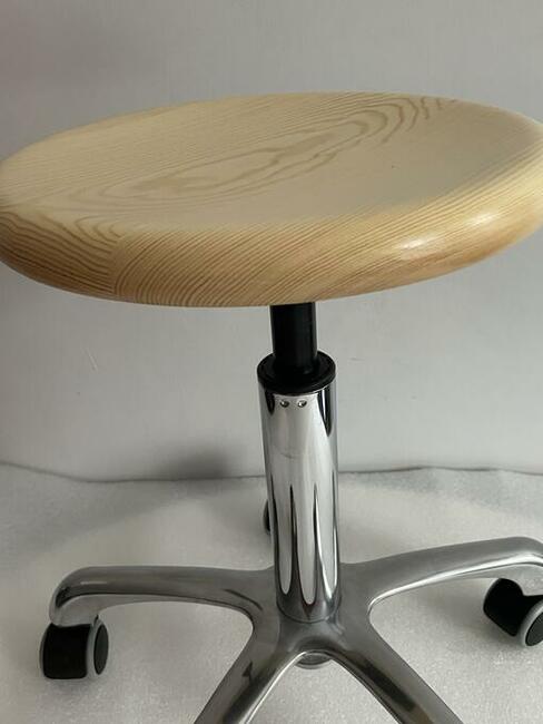 Taboret warsztatowy, medyczny, laboratoryjny hoker