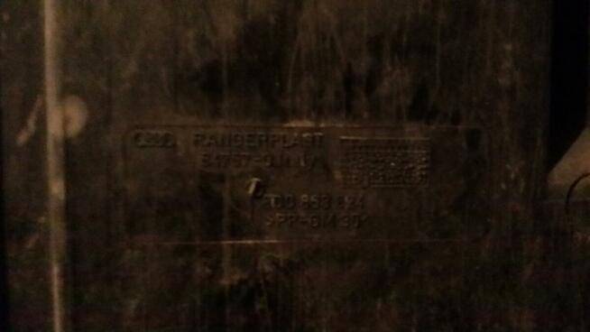 Dolna (tylna) osłona pod skrzynie biegów