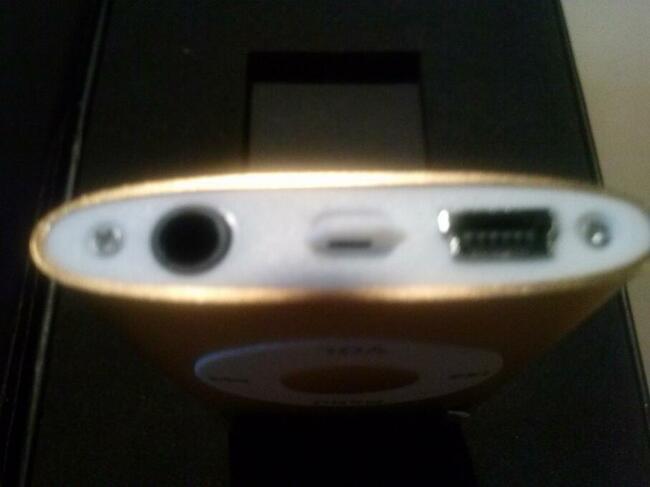 Odtwarzacz MP 3 fabrycznie nowy z pudełkiem.