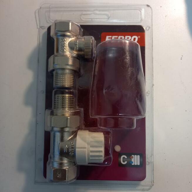 Śrubinek DN15 1/2 cala ½ grzejnika prosty grzejnikowy