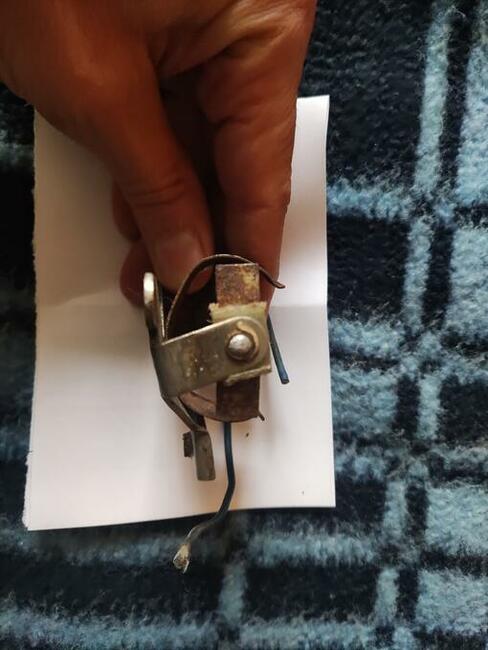 Mocowanie uchwyt baterii klaksonu romet komar