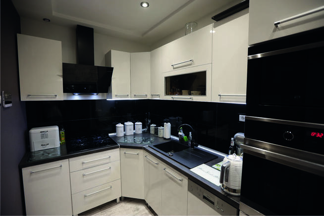 Wykończenia wnętrz, sufity podwieszane, łazienki