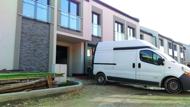 Wykończenia wnętrz, sufity podwieszane, łazienki