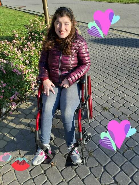 potrzebujemy pieniedzy, sponsorow, promotorow ,reklamodawcow