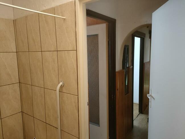 Sprzedam 2-pokojowe mieszkanie, 34 metry + piwnica