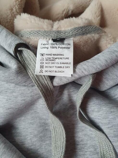 Bluza z kapturem z eco futrem