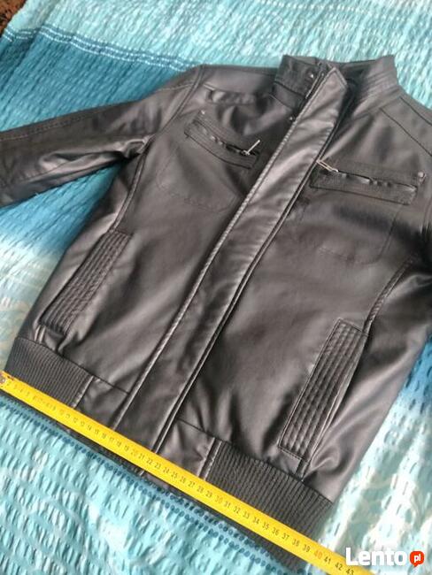 Fajna Męska Kurtka.