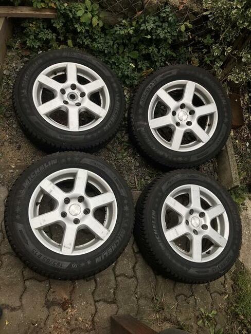 Alu felgi z oponami zimowymi 5x112 vw golf Passat touran