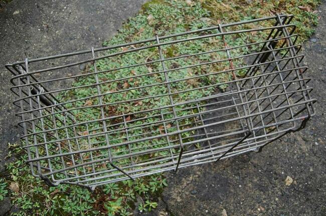 Stary, PRL, metalowy kosz transportowy, magazynowy 75x50x30.