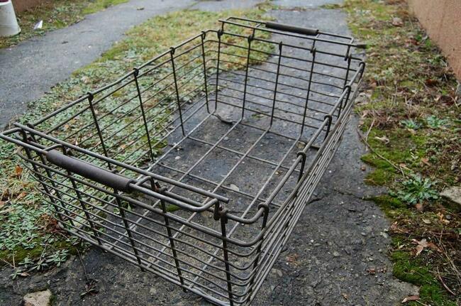 Stary, PRL, metalowy kosz transportowy, magazynowy 75x50x30.