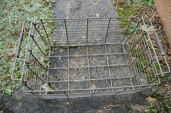 Stary, PRL, metalowy kosz transportowy, magazynowy 75x50x30.