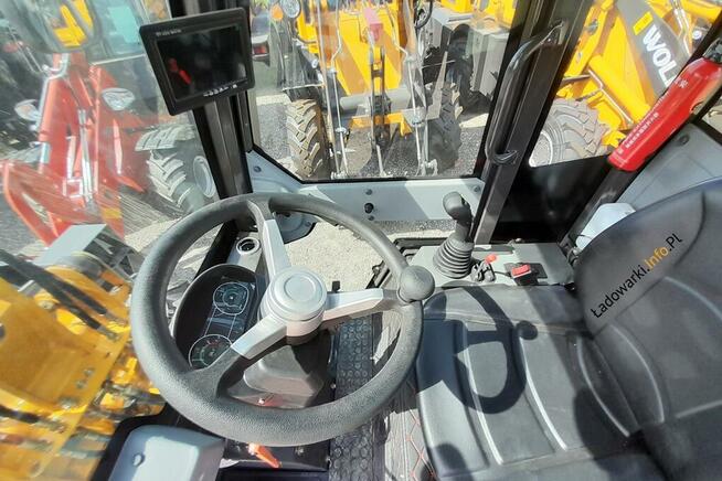 ŁADOWARKA KOŁOWA WOLF MINI 780H - KUBOTA 25KM