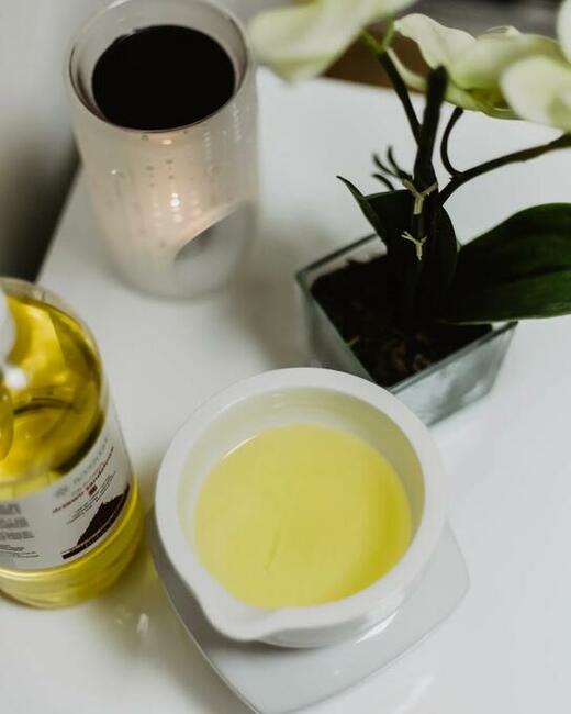 Manicure: Hybrydy, tytany, żele