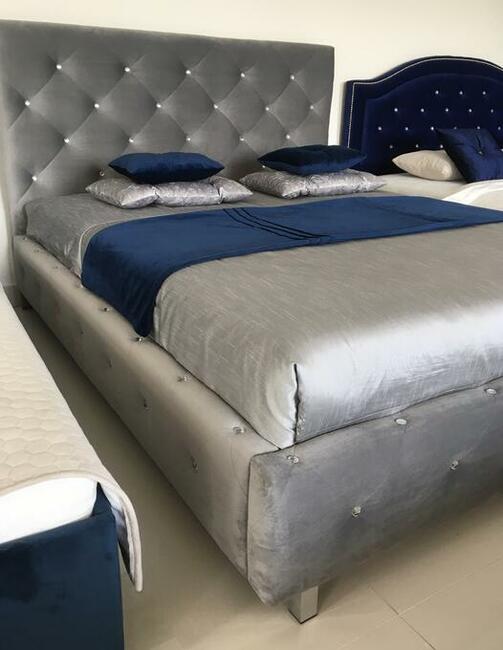 CARO łóżko tapicerowane 180x200 pikowane kryształkami