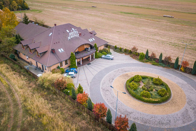 AUTO DO ŚLUBU W GRATISIE MAGNAT PIOTROWICE