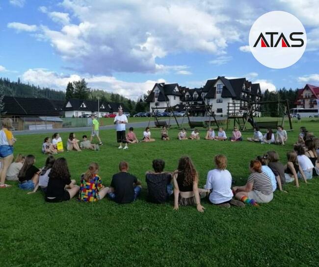 Obozy dla dzieci i młodzieży w Polsce i za granicą 2025