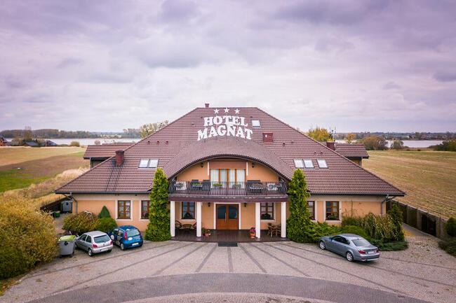 AUTO DO ŚLUBU W GRATISIE MAGNAT PIOTROWICE