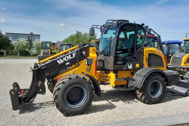 Teleskopowa ładowarka przegubowa WOLF 825T - nowa