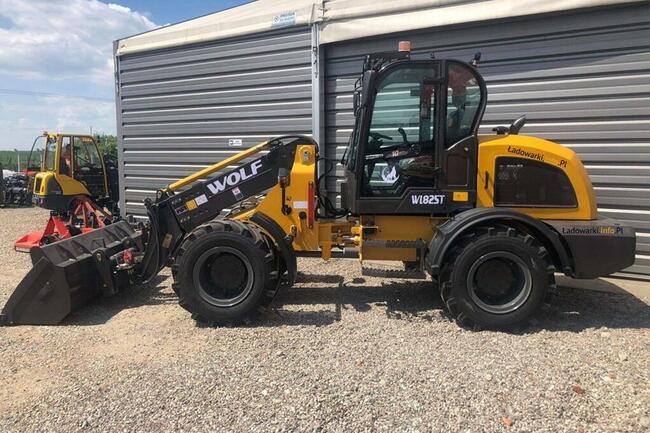 Teleskopowa ładowarka przegubowa WOLF 825T - nowa