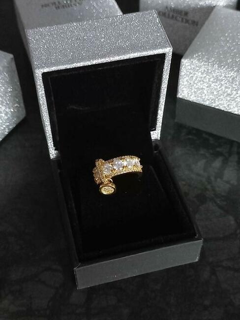 Pierścionek obrączka z kryształami ZŁOTY rozmiar 14 PREZENT