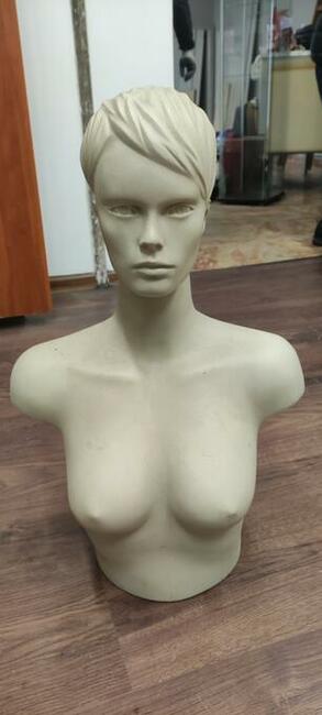 Wyposażenie sklepu odzieżowego