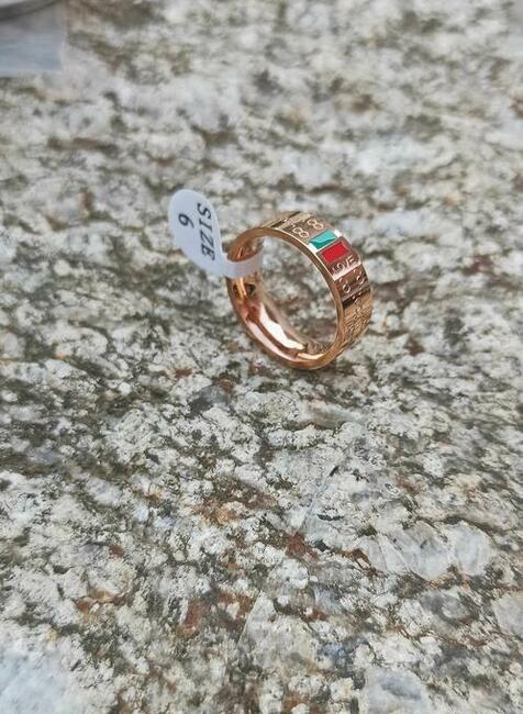 Obrączka Pierścionek Tommy Hilfiger ZŁOTY 15 - PREZENT