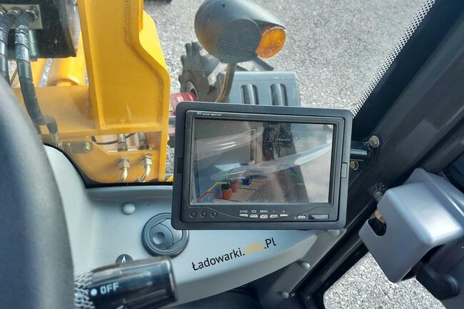 Teleskopowa ładowarka przegubowa WOLF 825T - nowa