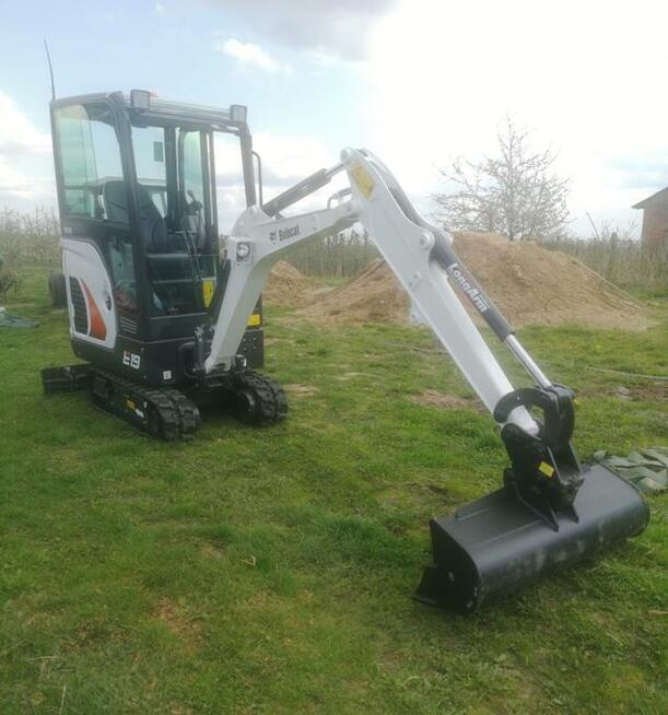 WYNAJEM MINIKOPARKA +WYWROTKA 3,5t