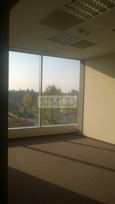 Biurowiec przy obwodnicy Warszawa